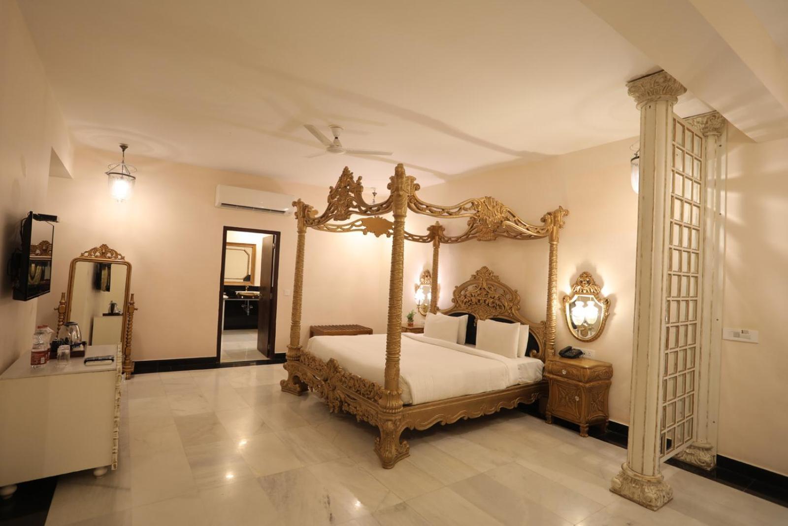 The Royal Retreat Resort & Spa Udaipur Bagian luar foto